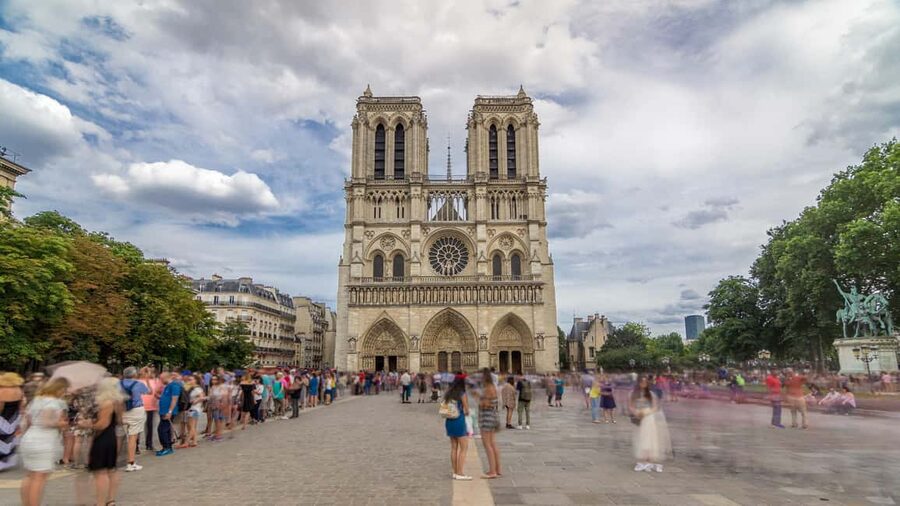 Paris: Notre Dame Cathedral Exterior Tour with Free Entry - Is $17 a fair price?