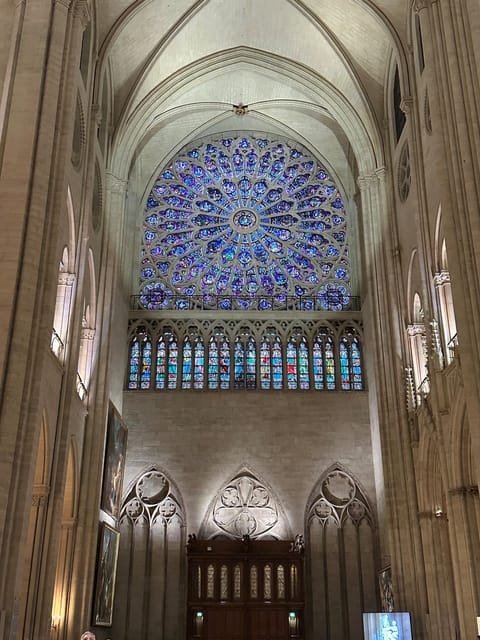 Paris: Notre Dame Cathedral Guided Tour of the Neighborhood - Booking and cancellation details