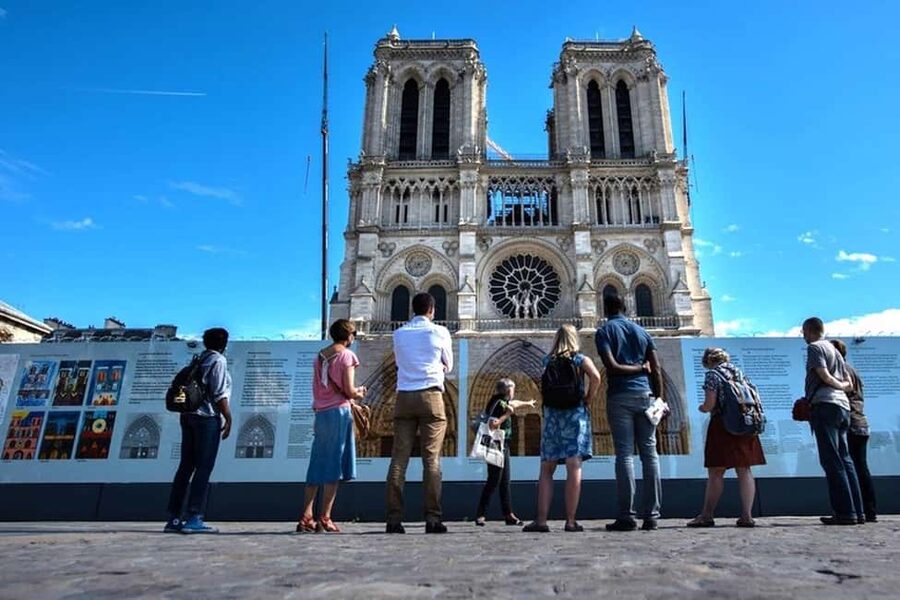 Paris: Notre Dame Exterior, Latin Quarter Tour and Pantheon - Saint-Michel, the Sorbonne, and Île de la Cité