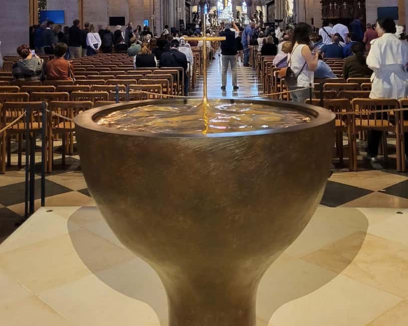 Paris: Notre Dame Exterior, Latin Quarter Tour and Pantheon - Old Latin Quarter streets and Le Procope