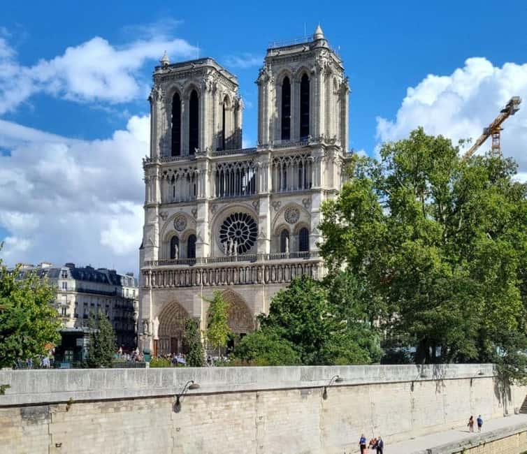 Paris: Notre Dame Exterior, Latin Quarter Tour and Pantheon - What to bring and what to leave behind