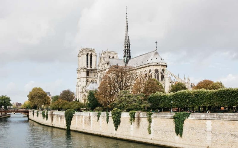 Paris: Notre Dame Exterior Tour with a Small Group - Why start your Paris visit at Notre Dame?