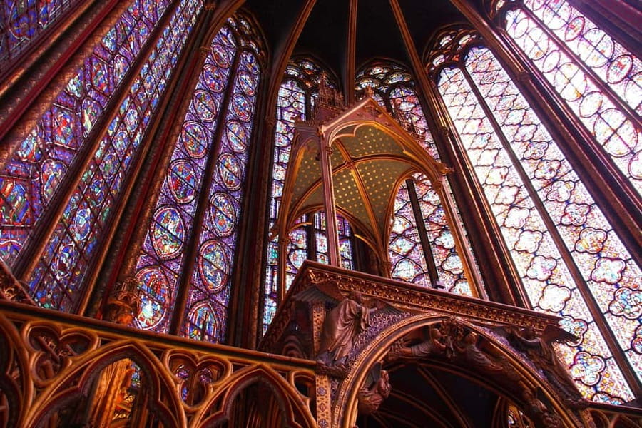 Paris: Notre Dame Outside Tour and Sainte Chapelle Ticket - Entering Sainte Chapelle without the main wait