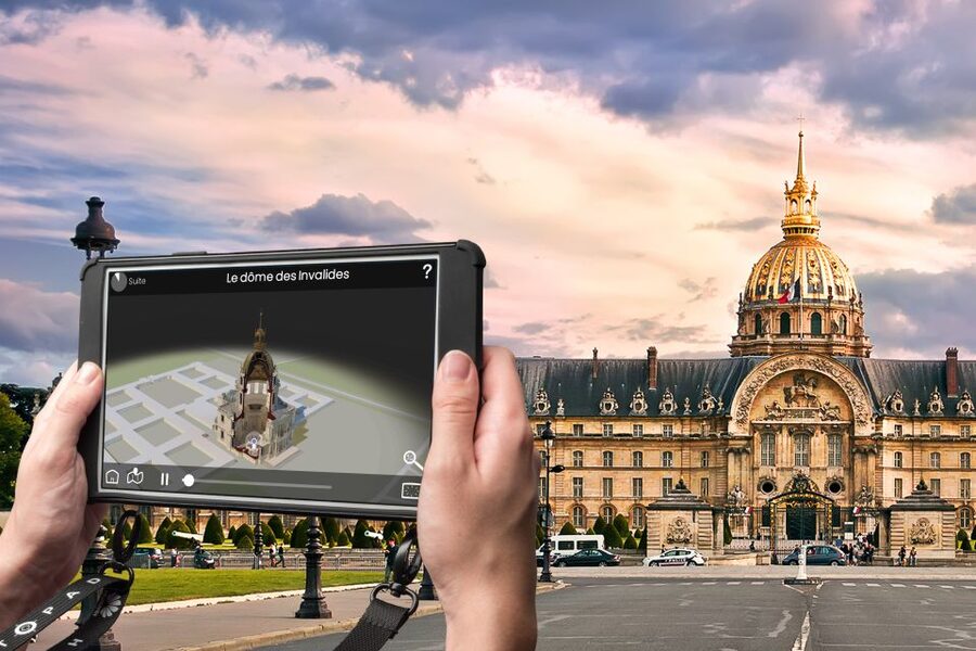 Paris: Openair Double Decker Bus Audio-Guided City Tour - The audio guide and interactive tablet option