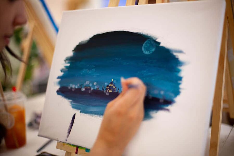 Paris : Painting experience in an art cafe - Key points at a glance
