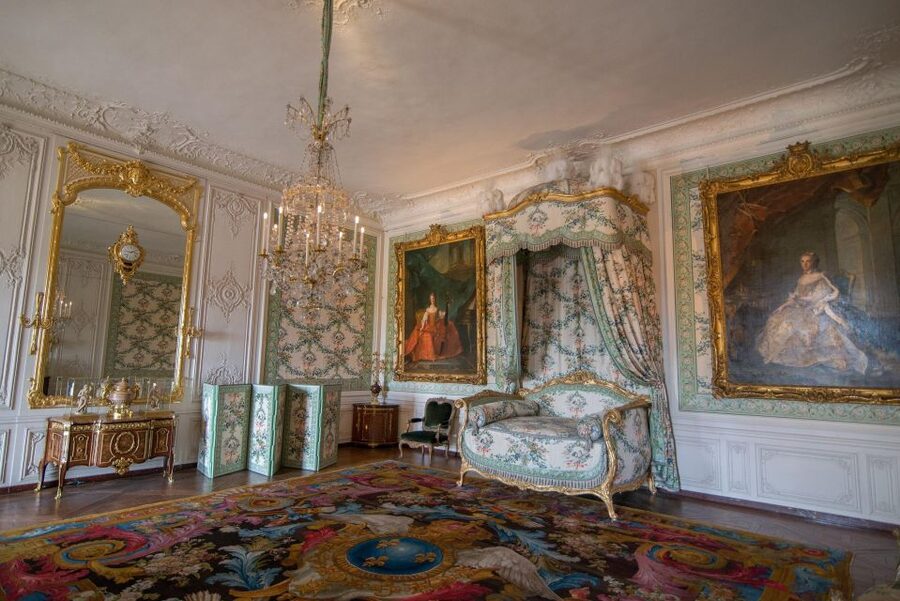 Paris: Palace of Versailles Ticket with Private Transfer - Trianon Estate and Marie-Antoinette’s quieter setting