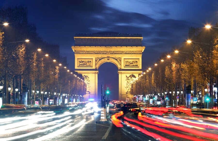 Paris: Panoramic Night Tour with Audio Guide and Host - What this night tour really offers