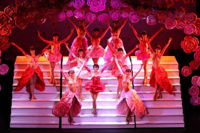 Paris Paradis Latin Cabaret Dinner and Show - The three-course dinner and included drinks