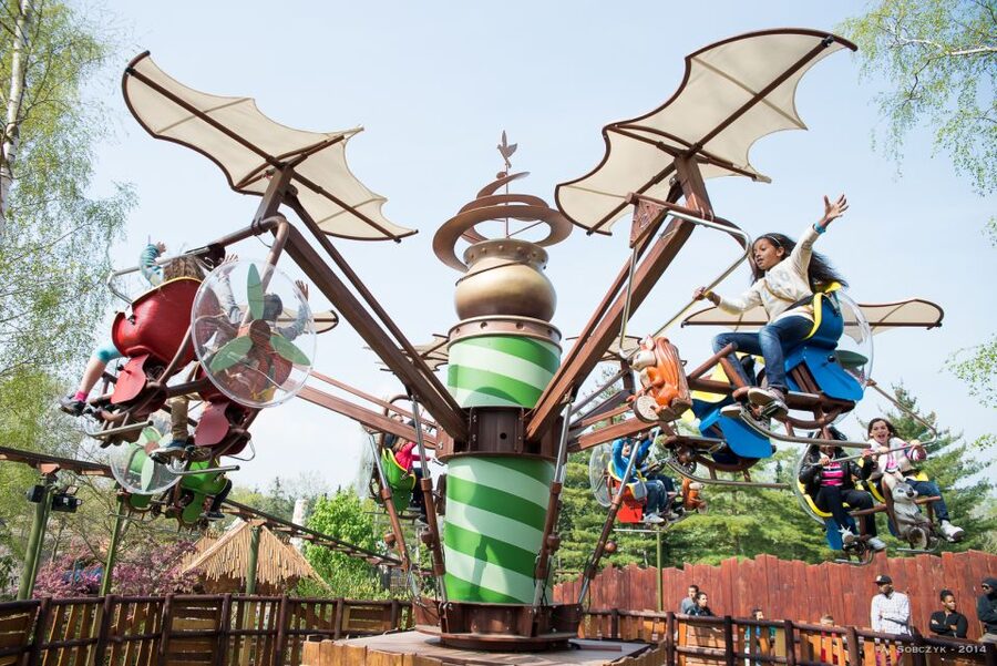 Paris: Parc Astérix Full-Day Entrance Ticket - Family rides and the new Cétautomatix attraction