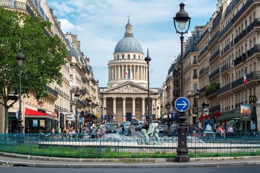 Paris Passlib' City: Official Pass with 5 Top Attractions - Small museums and unusual additions