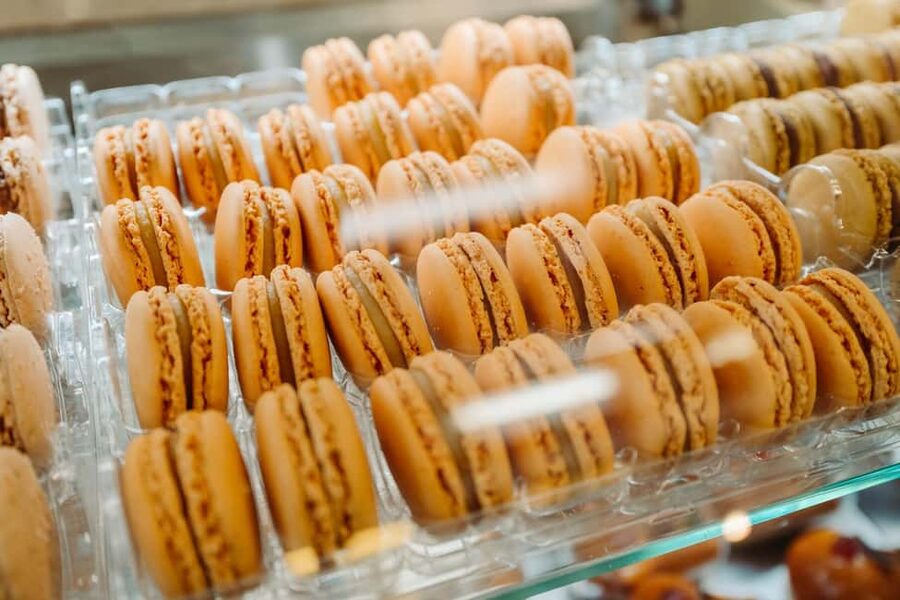 Paris: Pastry & Chocolate Walking Tour with Tastings - Pastries and coffee in a covered passage