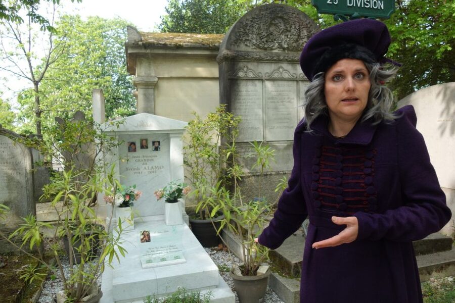 Paris: Père Lachaise Cemetery Guided by the Great Sibylle - Weather, clothing, and comfort