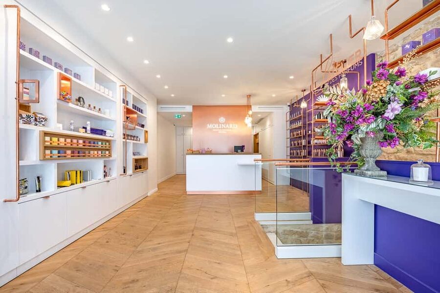 Paris: Perfume-Making Workshop - Learning how fragrance ingredients work together