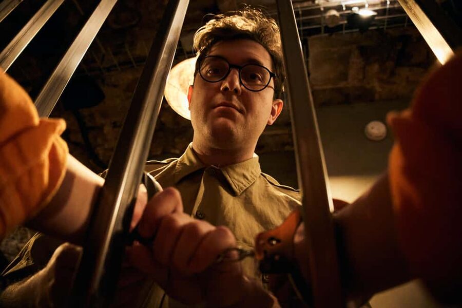 Paris : Perpette, l'expérience immersive - A Paris cocktail night with prison rules