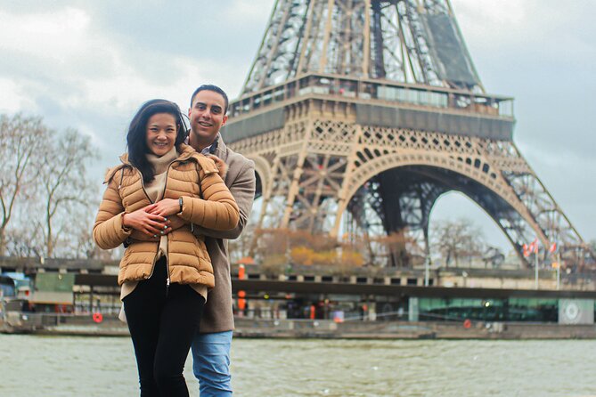 Paris Photo Shoot Session – Eiffel Tower Photographer - Meeting at Trocadéro for the Eiffel Tower view