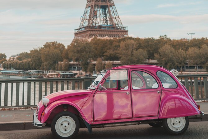Paris Pink Tour by Night with Champagne - Champs-Élysées and the grand Paris view