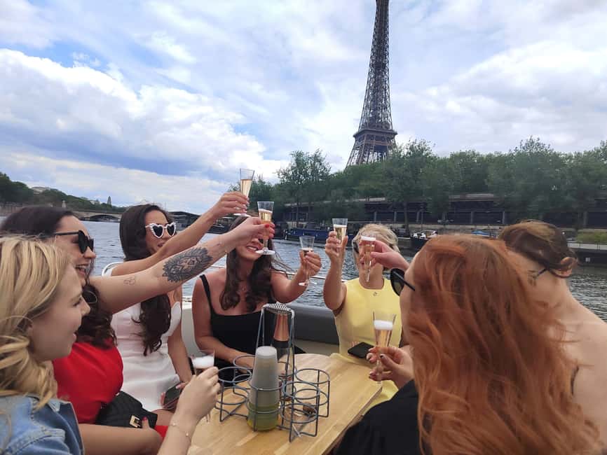 Paris: Private Boat Cruise on Seine River - Setting out from Suresnes