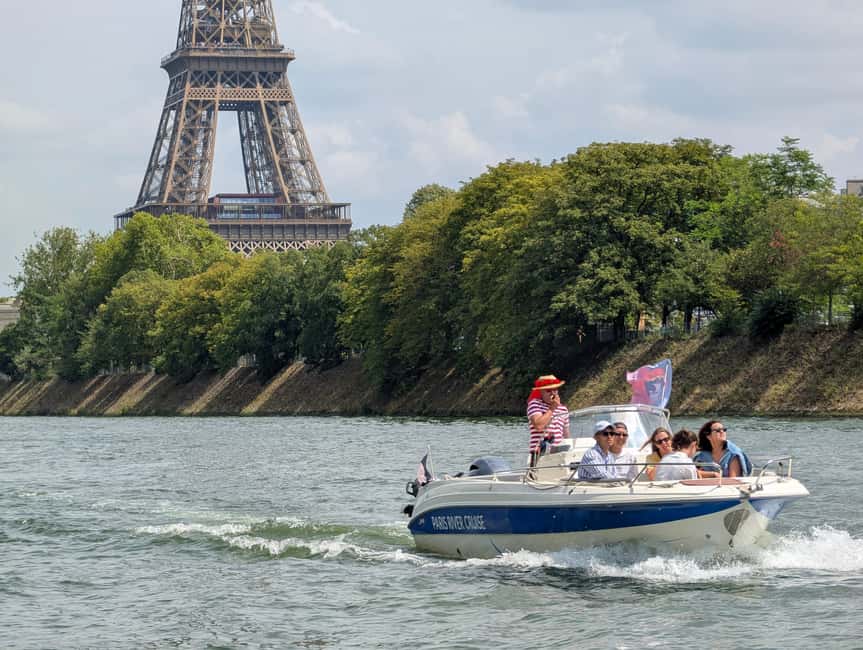 Paris: Private Boat Cruise on Seine River - What Captain Alexis adds