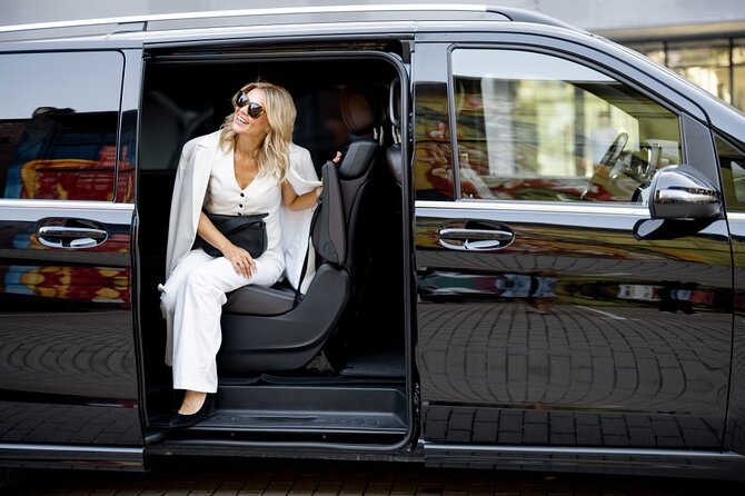 Paris Private Car Service with Driver - What is included, and what is not