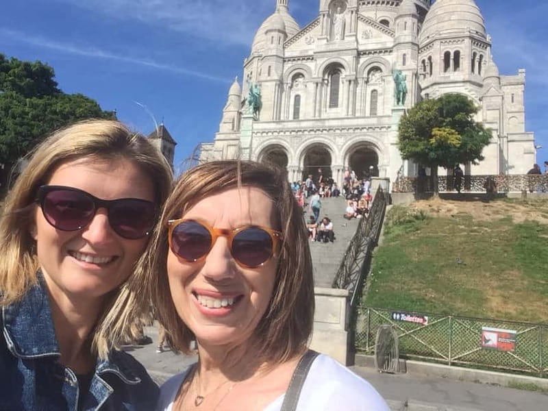 Paris: Private Custom Highlights and Gems Tour with a Local - Key points at a glance