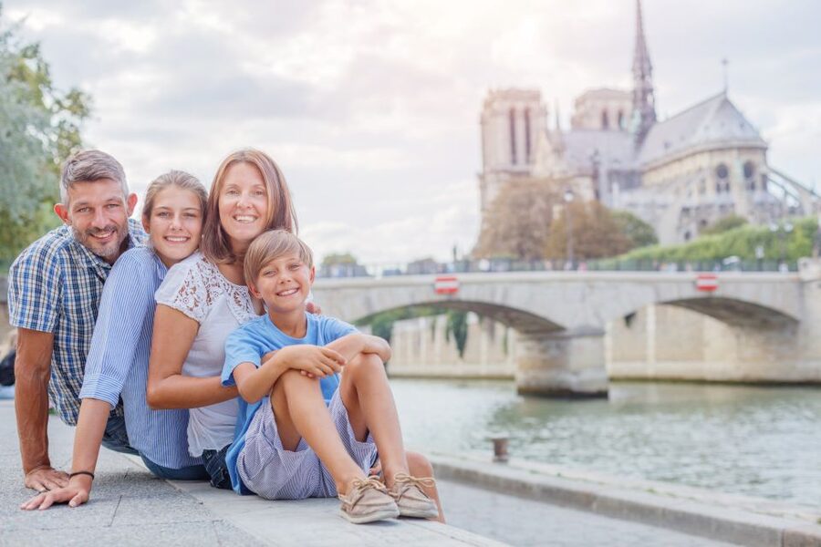 Paris: Private Family Tour, Highlights and Museum Visit - Why this family tour works in Paris