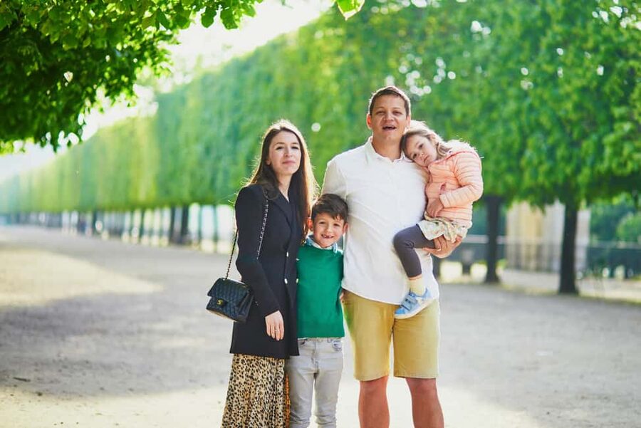 Paris: Private Full Day Tour to Montmartre & Eiffel Tower - Pace, transport, and accessibility