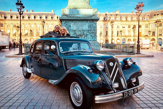 Paris Private Guided Tour in a Vintage Car with Driver - Louvre and Panthéon: two very different monuments