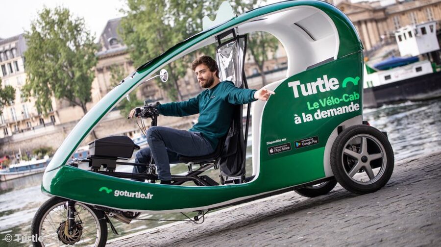 Paris: Private guided tour in Rickshaw bike - Gustave Eiffel - A gentle Paris introduction by pedicab