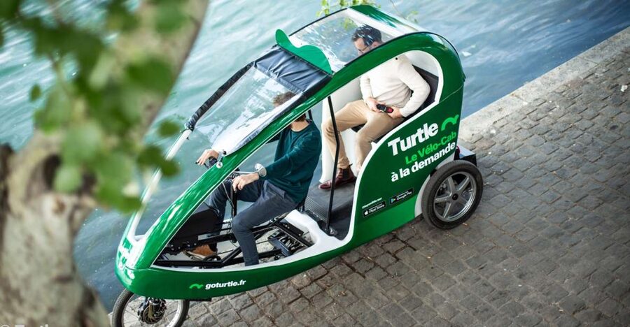Paris : Private guided tour Rickshaw bike - Saint-Germain - A quiet seat in the middle of central Paris