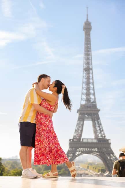 Paris: Private Photoshoot at the Eiffel Tower - Practical details that affect your decision