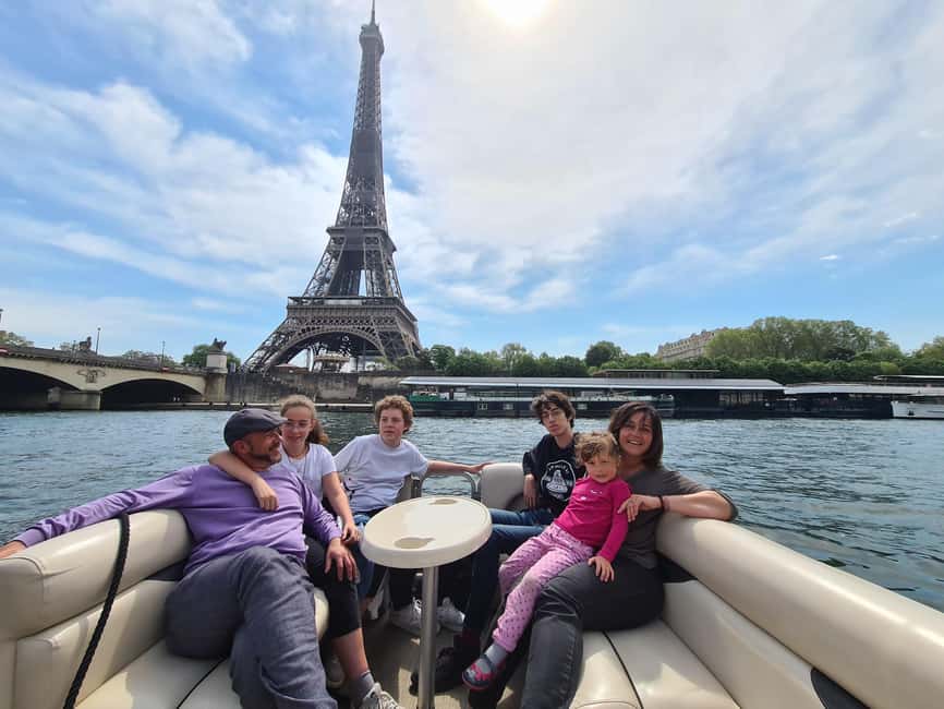 Paris: Private pontoon boat cruise on the Seine - Setting off from 14 Quai François Mitterrand