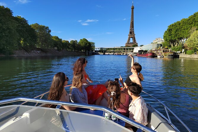 Paris Private Seine River Cruise with your Captain Guide - Alexandre III Bridge and the Musée d’Orsay