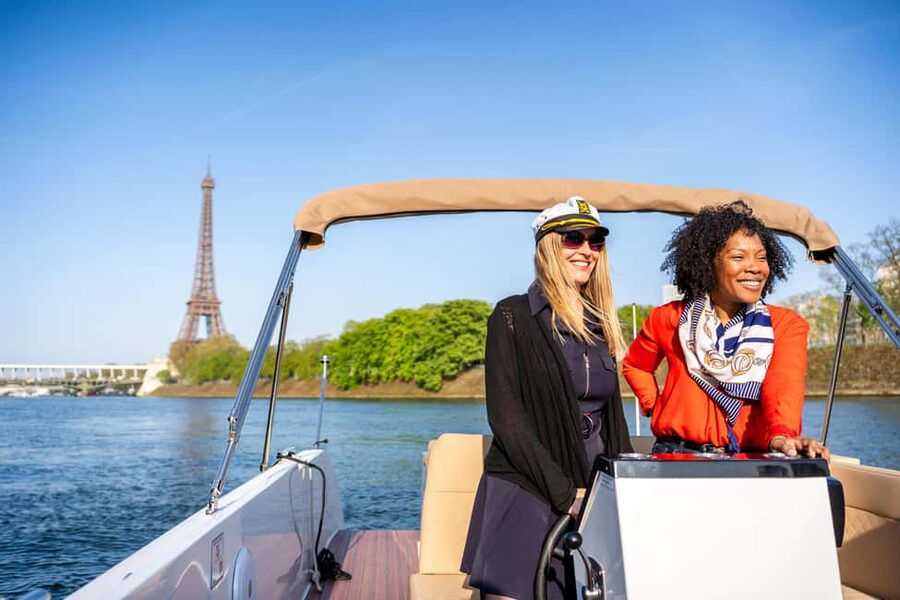 Paris: Private Small Boat Cruise with Rosé and Macarons - Rosé, macarons, and the tone of the ride