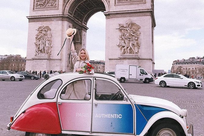 Paris Private Tour: Romantic Tour in a 2CV - Hotel pickup adds real value