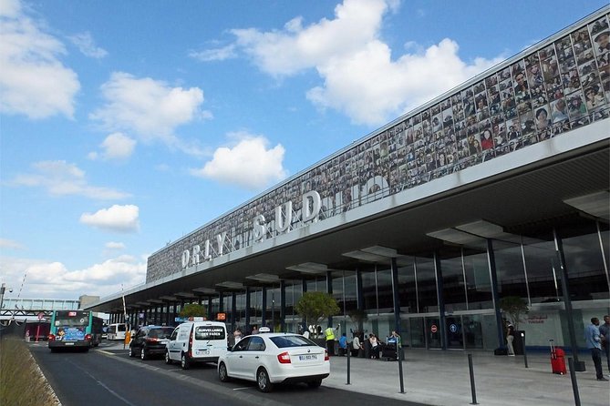 Paris Private transfer Orly Airport to Paris City - Getting from the terminal to the vehicle