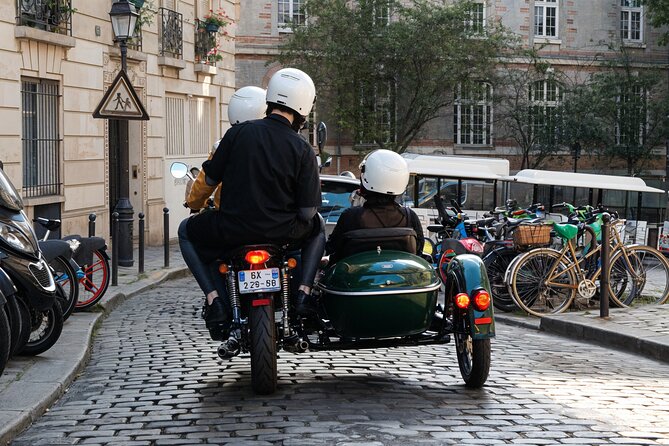 Paris: Private Vintage Sidecar Tour with Pick-Up at your Hotel - Père-Lachaise and the possibility of Montmartre