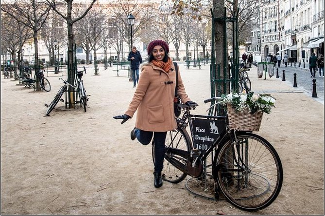Paris Private Walking Tour with a Personal Photographer - Walking demands, weather, and practical preparation