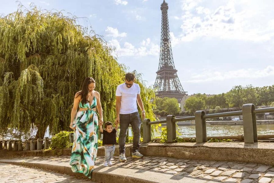 Paris: Professional Photoshoot - Weather, Timing, and What to Wear