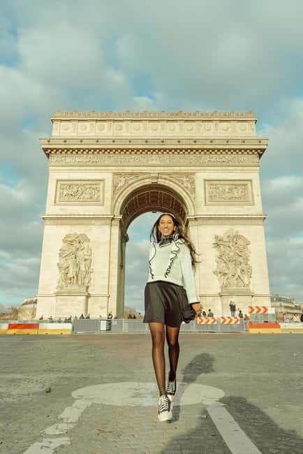 Paris: Professional Photoshoot at the Arc de Triomphe - Meeting at Cartier on the Champs-Élysées