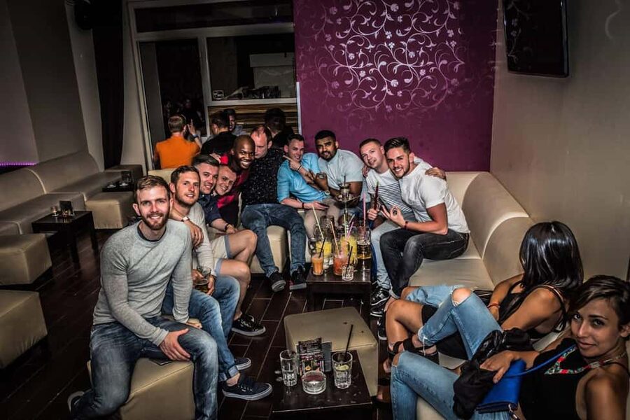 Paris: Pub Crawl with Shots and Nightclub Entry - What the $20 price really gets you