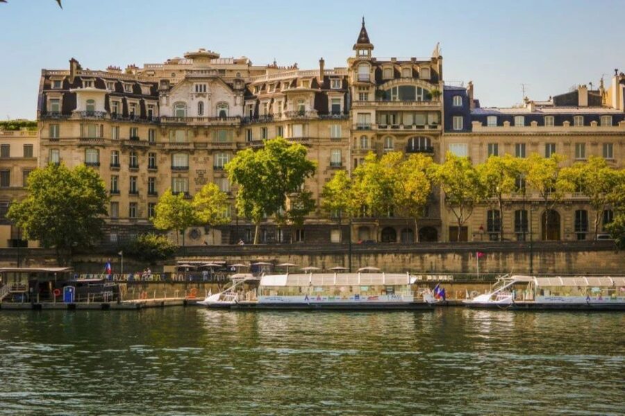 Paris: Quai Branly Museum Ticket & Optional Seine Cruise - What you see inside the curving galleries