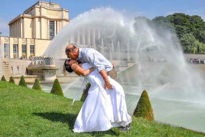 Paris Renew Your Wedding Vows Experience with Professional Photographer - A few limits worth considering