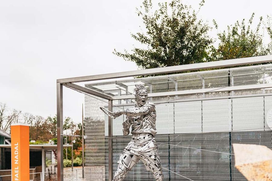Paris: Roland-Garros Stadium Guided Backstage Tour - Group size, language, and the pace of the visit