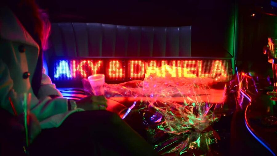 Paris: Romantic Limousine Tour - Practical planning for a smoother evening
