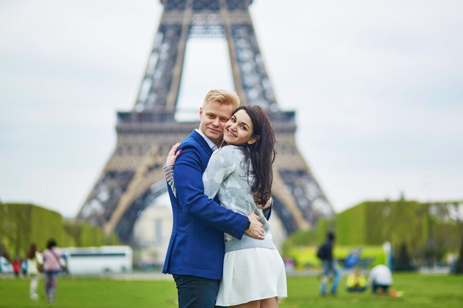Paris: Romantic Photoshoot for Couples - Who Will Enjoy This Photoshoot Most?