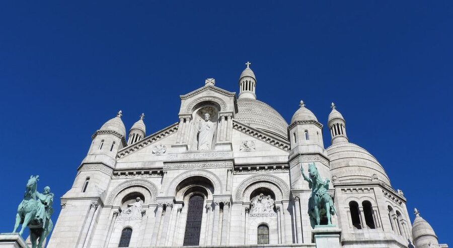 Paris: Sacré-Coeur and Montmartre Tour with Expert Guide - The Dalida statue and a personal side of Montmartre