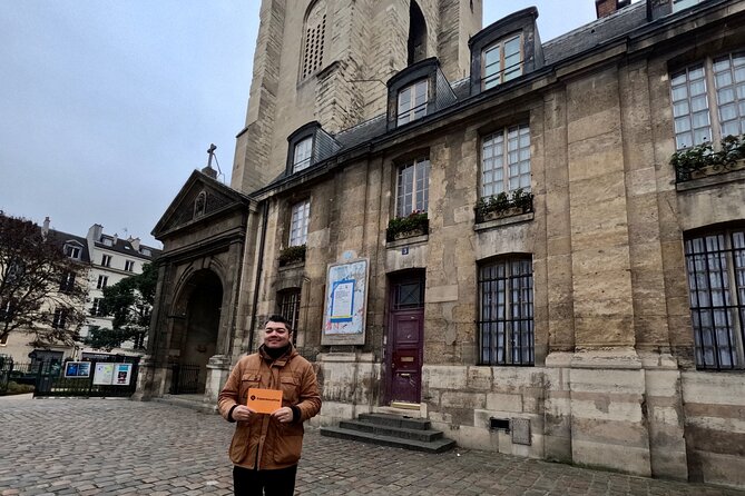 Paris Saint Germain Des Pres Walking Tour with Cruise Option - Key points at a glance