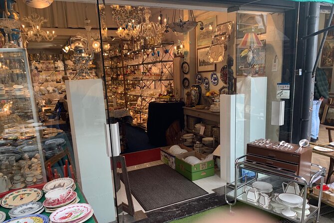Paris: Saint Ouen Flea Market Guided Tour with Local Guide - Who will enjoy this experience most?