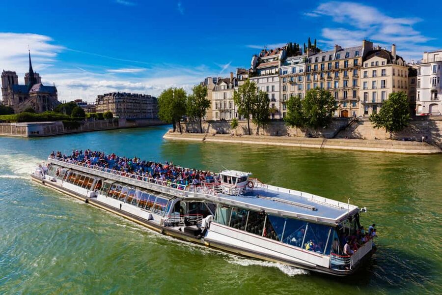 Paris : Scenic Cruise on the Seine River with Champagne - Why the Seine is the right place to see Paris