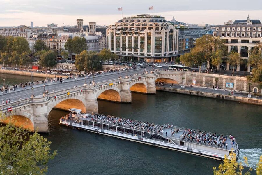Paris : Scenic Cruise on the Seine River with Champagne - Is the $68 price good value?